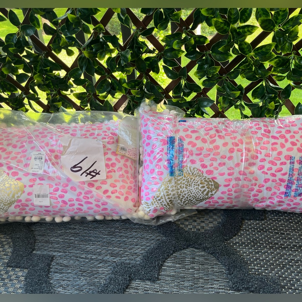 Lilly Pulitzer Lumbar Reversible Pillows (2) Raz Berry & Heart & Sole Prints
